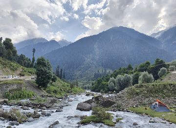 india/pahalgam/landmark/overa-aru-wildlife-sanctuary