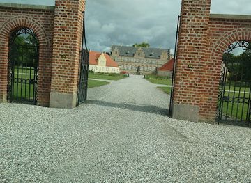 denmark/lolland/landmark/lungholm