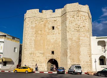 tunisia/the-dorsal/landmark/skifa-el-kahla