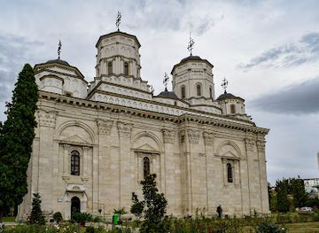 romania/iasi-surroundings/landmark/golia-monastery