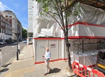 united-kingdom/london/landmark/former-emi-house-beatles-album-cover-photo