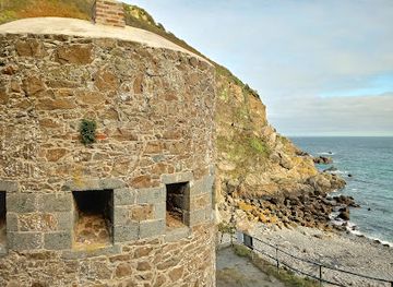 guernsey/castel/landmark/petit-bot-tearooms