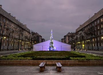 poland/krakow/nowa-huta/landmark/aleja-roz