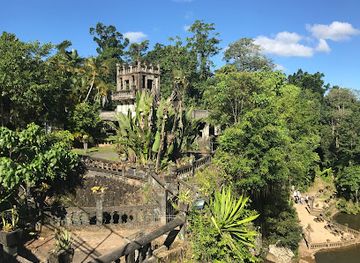 australia/atherton-tablelands/landmark/mena-creek-falls