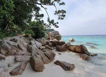 malaysia/terengganu/landmark/lang-tengah-island