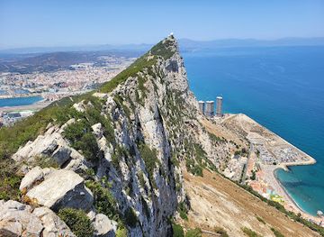 gibraltar/upper-rock-nature-reserve/landmark/skywalk-gibraltar