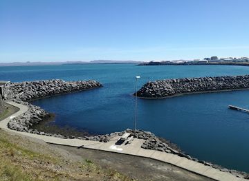 iceland/reykjanes-peninsula/landmark/duus-museum