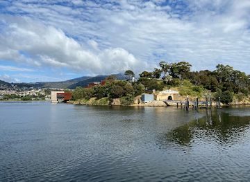 australia/hobart/landmark/mona