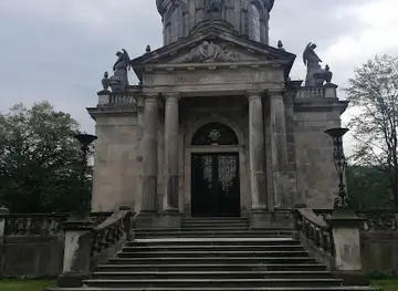 Klinger mausoleum