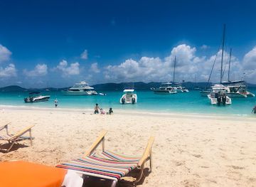 british-virgin-islands/jost-van-dyke/landmark/hendo-s-hideout