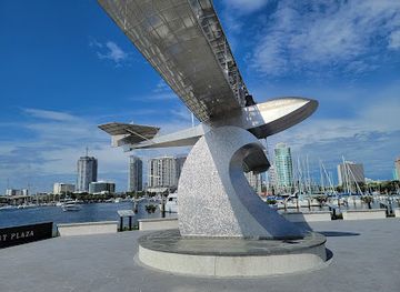 florida/st-petersburg/downtown-st-petersburg/landmark/st-pete-pier