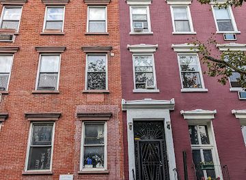 new-york/new-york-metropolitan-area/landmark/east-10th-street-historic-district