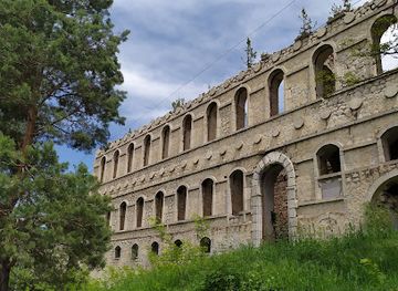 azerbaijan/karabakh-region/landmark/karabakh-khan-s-palace