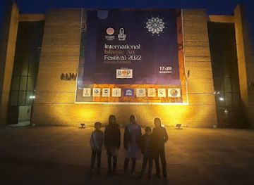 pakistan/lahore/johar-town/landmark/al-hamra-monument