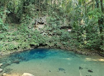 belize/cayo-district/landmark/st-herman-s-blue-hole-national-park