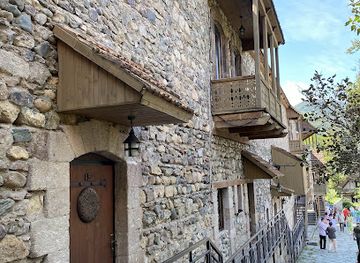 armenia/arpi-lake/landmark/sharambeyan-street