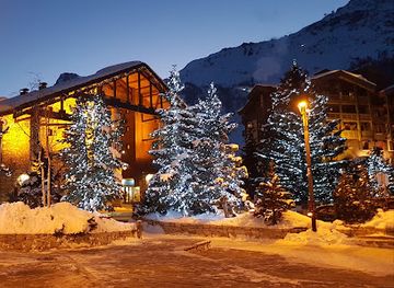 france/val-d-isere/landmark/tourist-office-val-d-isere
