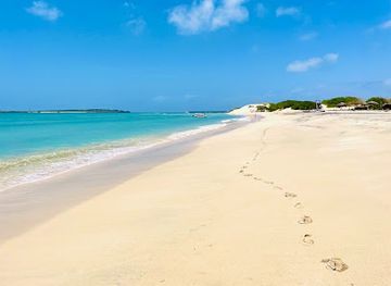 cabo-verde/praia-de-carlota/landmark/praia-carlota
