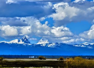 oregon/klamath-county/landmark/klamath-marsh-national-wildlife-refuge-visitor-center