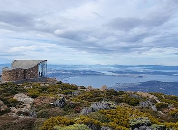 australia/mount-wellington/landmark/walk-on-kunanyi