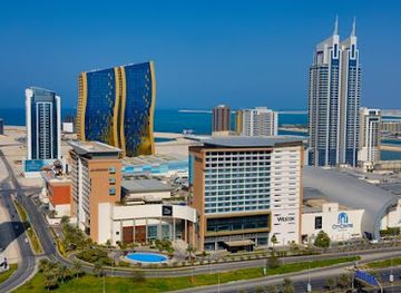 bahrain/bahrain-international-circuit/landmark/le-meridien-city-centre-bahrain