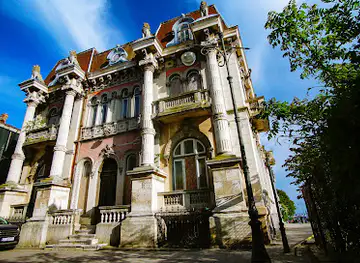 House with Lions