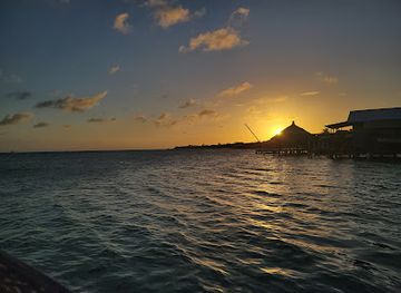 honduras/utila/landmark/mister-buddha