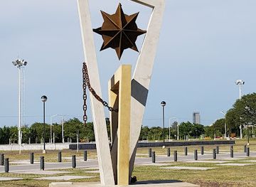 paraguay/chaco-boreal/landmark/parque-de-la-democracia
