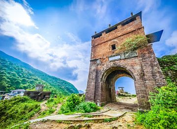 vietnam/da-nang/landmark/dinh-deo-hai-van