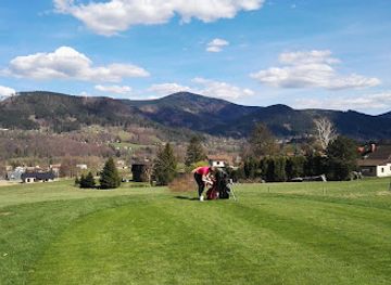 czechia/beskydy-mountains/landmark/golf-ski-resort-ostravice
