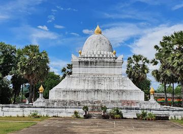 laos/luang-prabang/landmark/wat-wisunarat