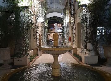 paraguay/asuncion/carmelitas/landmark/paseo-carmelitas