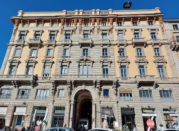 italy/milan/landmark/palazzo-luraschi