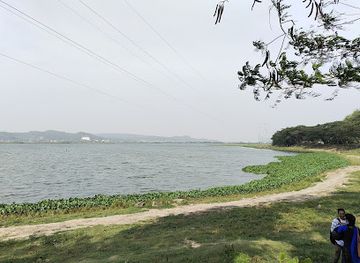 india/guwahati/landmark/deepor-lake