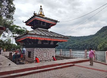 nepal/pokhara/lakeside/landmark/tal-barahi-temple-pokhara