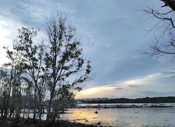 singapore/coney-island/landmark/viewing-sunset