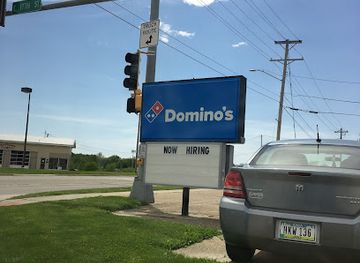 iowa/newton/landmark/domino-s-pizza