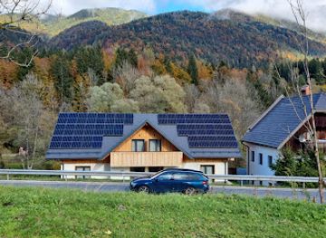 slovenia/kranjska-gora/landmark/hisa-kosobrin