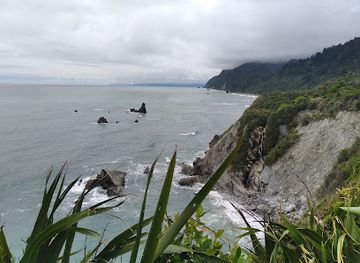 new-zealand/west-coast/landmark/gentle-annie-point-maze-lookout