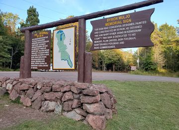 michigan/copper-harbor/landmark/the-beginning-of-u-s-highway-41