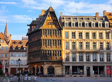 france/strasbourg/petite-france/landmark/place-du-chateau