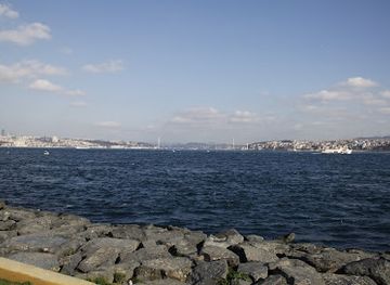 turkiye/istanbul/fatih/landmark/ahirkapi-lighthouse-fountain