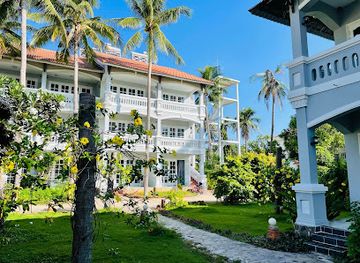 vietnam/mui-ne/landmark/muine-sun-sea-glamping-resort