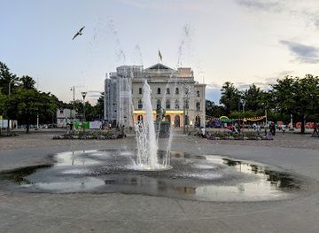 sweden/gothenburg/avenyn/landmark/baltespannarparken-fountain