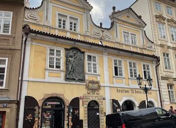 czechia/prague/landmark/the-house-at-the-two-suns