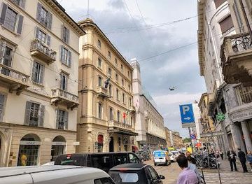 italy/milan/landmark/via-alessandro-manzoni
