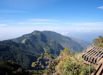 sri-lanka/central-province/landmark/great-world-s-end-drop