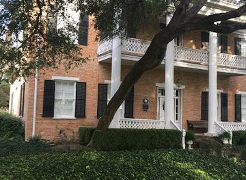 texas/waco/landmark/earle-napier-kinnard-house
