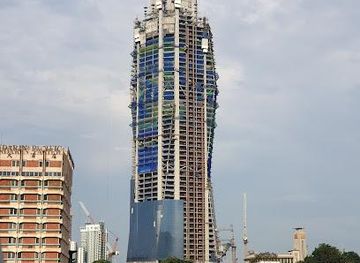 malaysia/kuala-lumpur/landmark/warisan-merdeka-tower