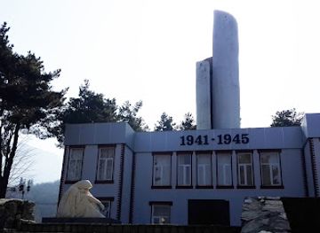 azerbaijan/shaki/landmark/shidlr-xiyabani